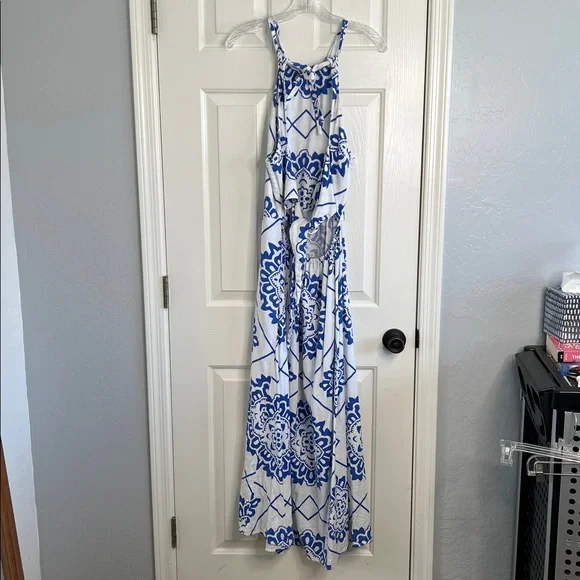 1.state revolve linen blue, white Portuguese tile print open back maxi dress Med - Picture 3 of 10